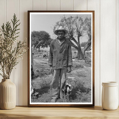 Cajun Laborers with Possum and Birds Crowley Louisiana 1938 - Available at KNOWOL