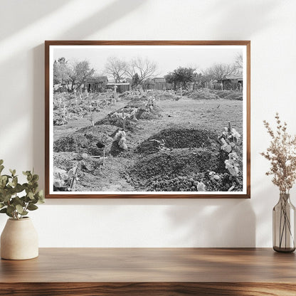Cemetery in Raymondville Texas February 1939 - Available at KNOWOL