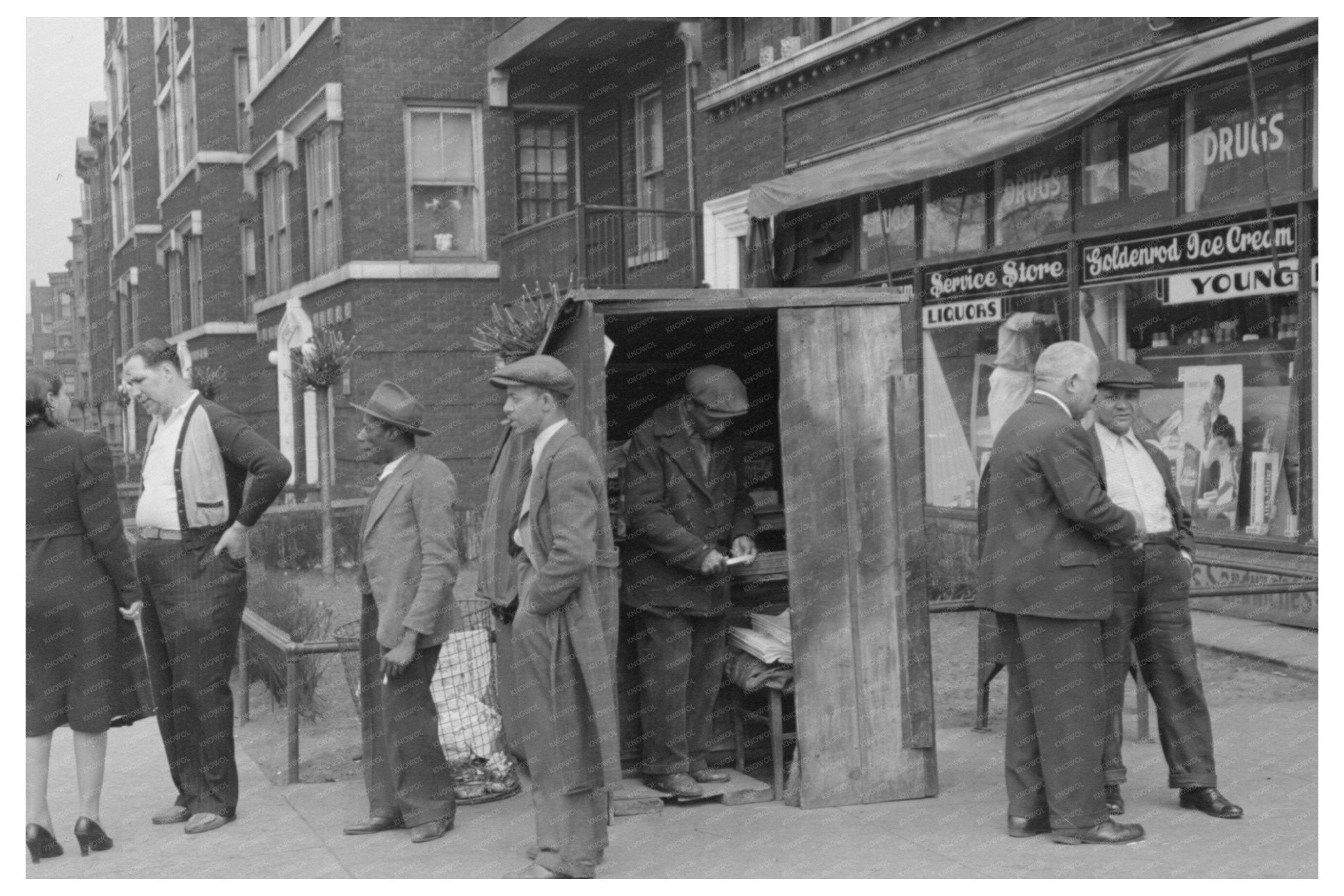Chicago Newsstand Scene April 1941 Urban Life - Available at KNOWOL