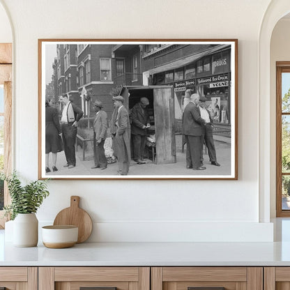 Chicago Newsstand Scene April 1941 Urban Life - Available at KNOWOL