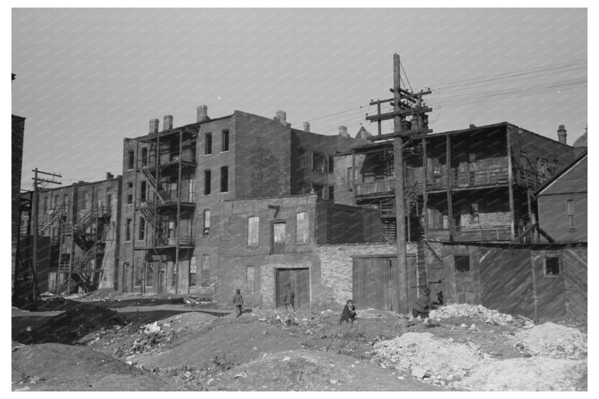 Chicago Vacant Lots and Apartment Buildings 1941 - Available at KNOWOL