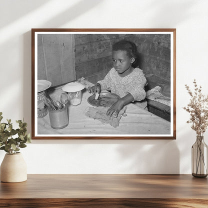 Child Eating Bread and Gravy in Wagoner County 1939 - Available at KNOWOL