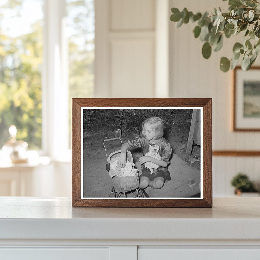 Child Visits Sister at Oklahoma City Camp July 1939 - Available at KNOWOL