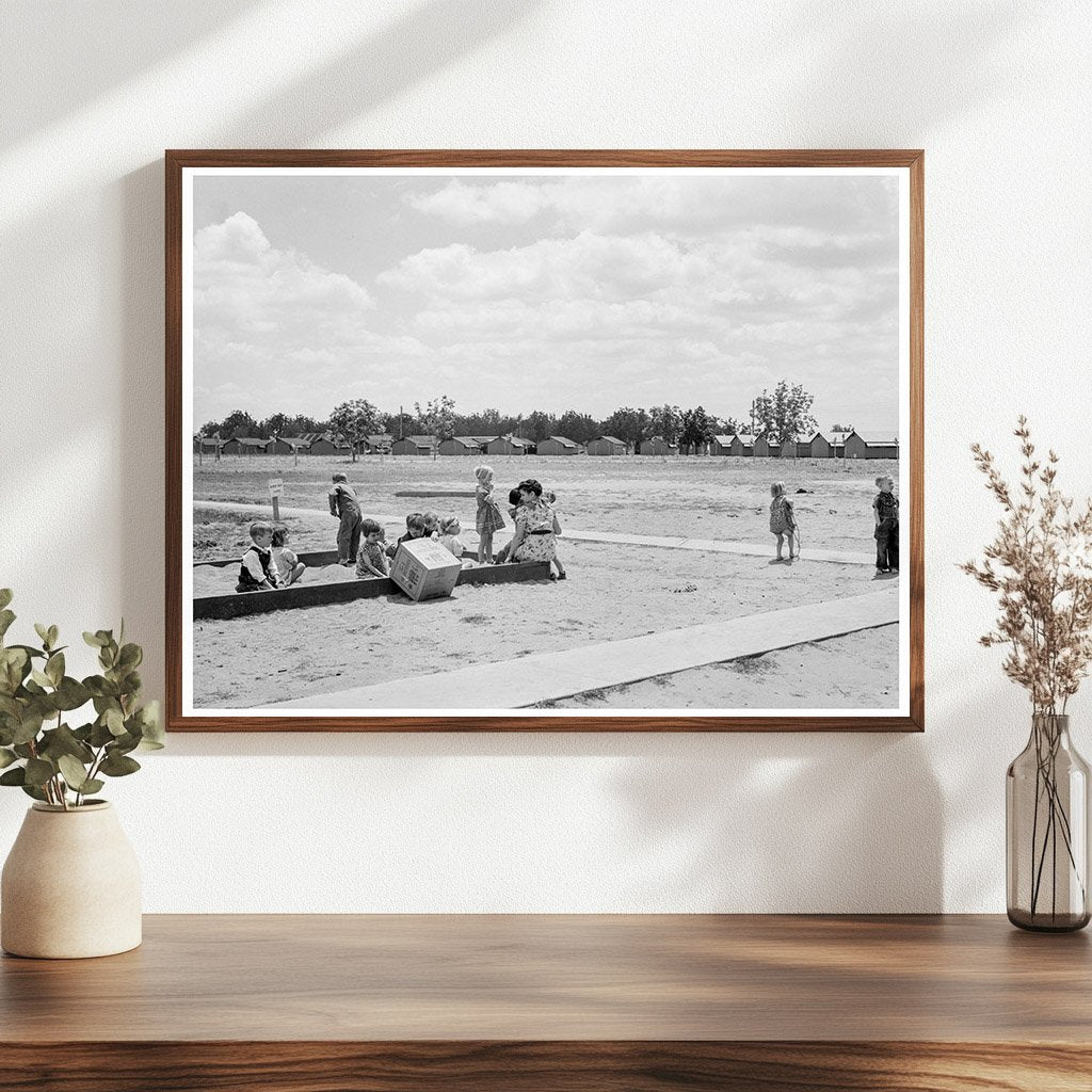 Children at Nursery School in Farm Security Camp 1939 - Available at KNOWOL