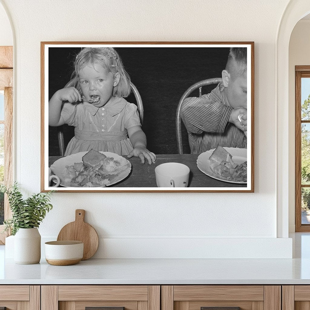 Children Having Lunch at WPA Nursery School May 1940 - Available at KNOWOL