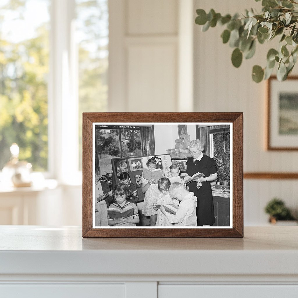 Children in Grade School San Augustine Texas April 1939 - Available at KNOWOL