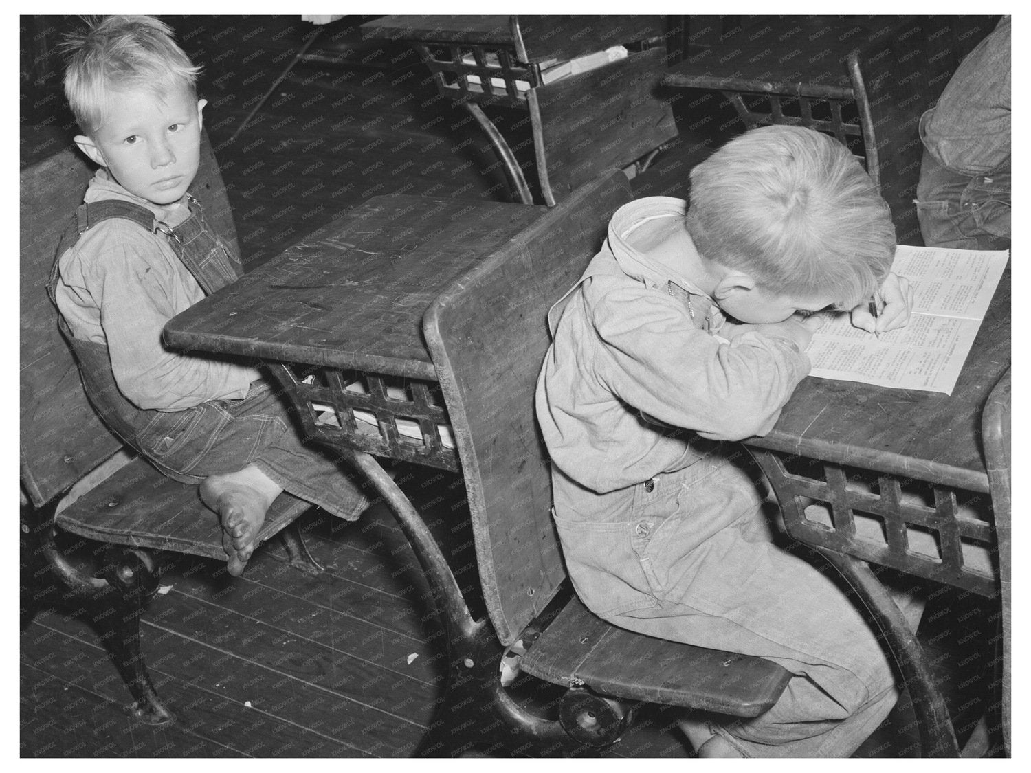 Children in San Augustine County Texas School April 1939 - Available at KNOWOL