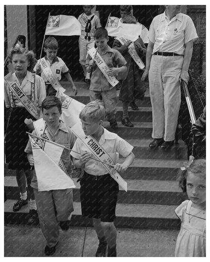 Children Leaving Sunday School Brooklyn 1944 - Available at KNOWOL