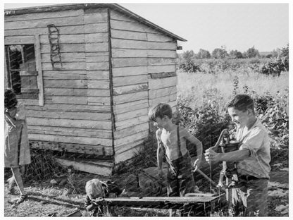 Children of Bean Pickers in Oregon August 1939 - Available at KNOWOL