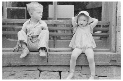 Children of gold miners in Mogollon New Mexico 1940 - Available at KNOWOL