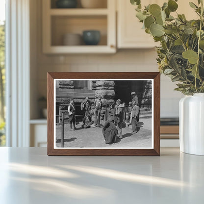 Children Playing Marbles in Chicago April 1941 - Available at KNOWOL