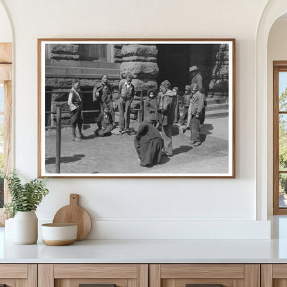 Children Playing Marbles in Chicago April 1941 - Available at KNOWOL
