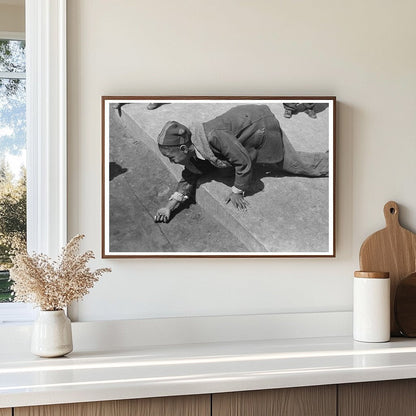 Children Playing Marbles South Side Chicago 1941 - Available at KNOWOL