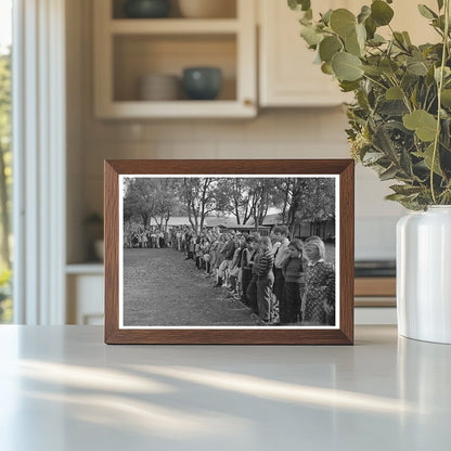 Children Watch High School Horse Event Summit City 1940 - Available at KNOWOL