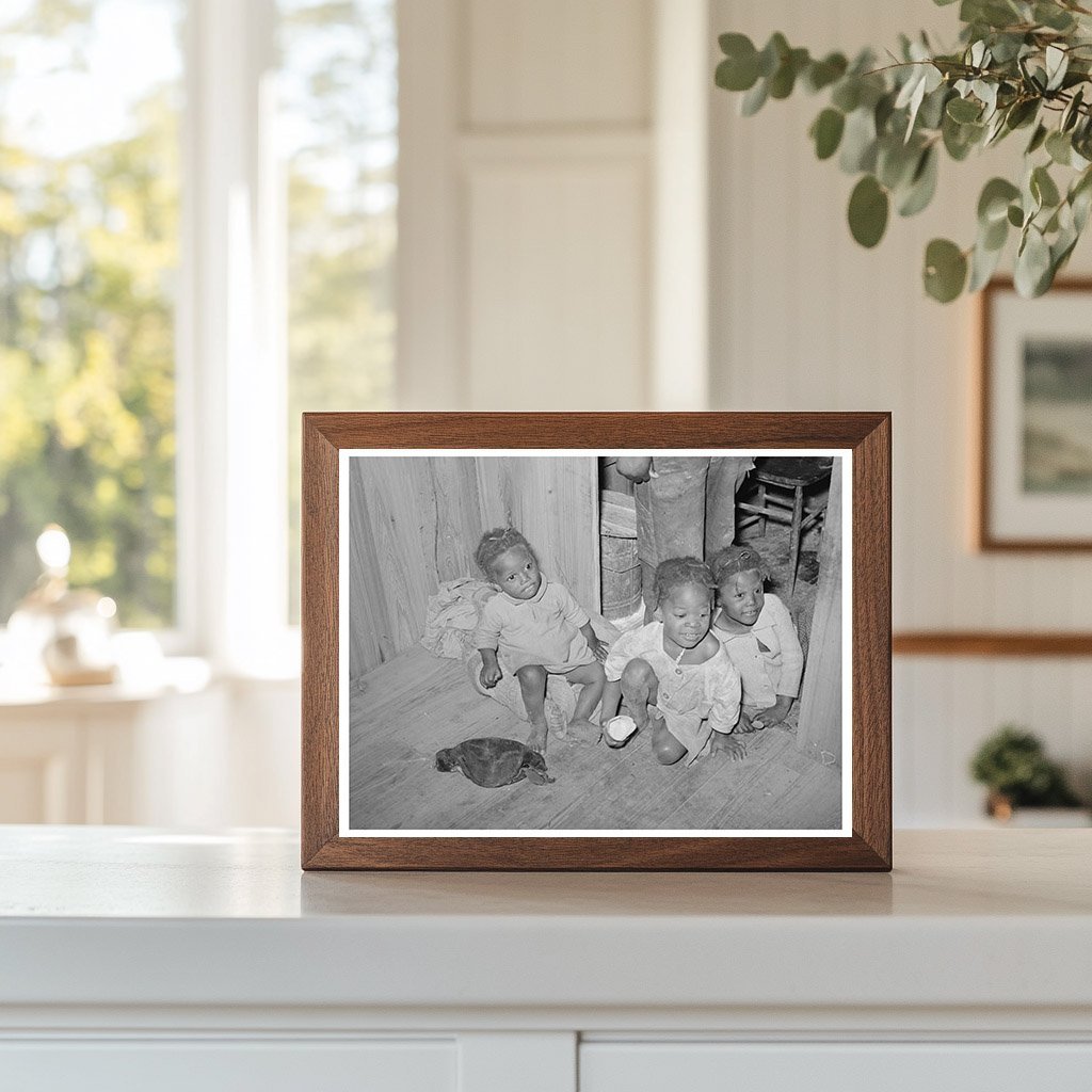 Children Working on Strawberry Farm Hammond Louisiana 1939 - Available at KNOWOL