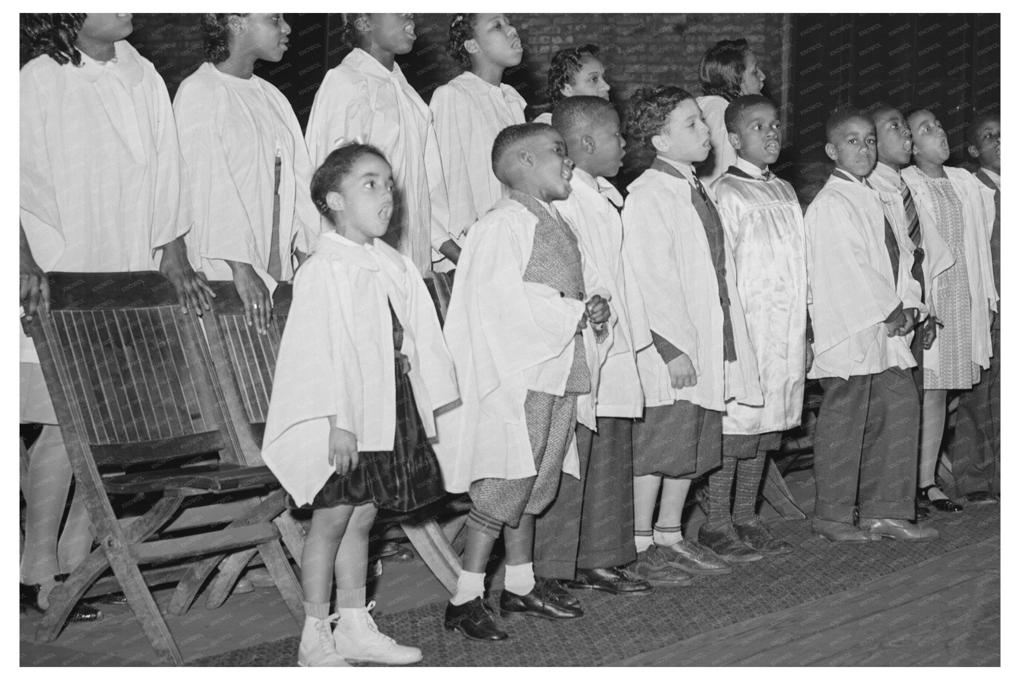 Childrens Choir at Pentecostal Church Chicago 1941 - Available at KNOWOL