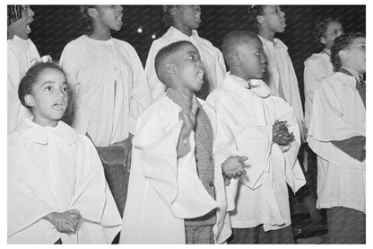 Childrens Choir Performance Chicago Pentecostal Church 1941 - Available at KNOWOL