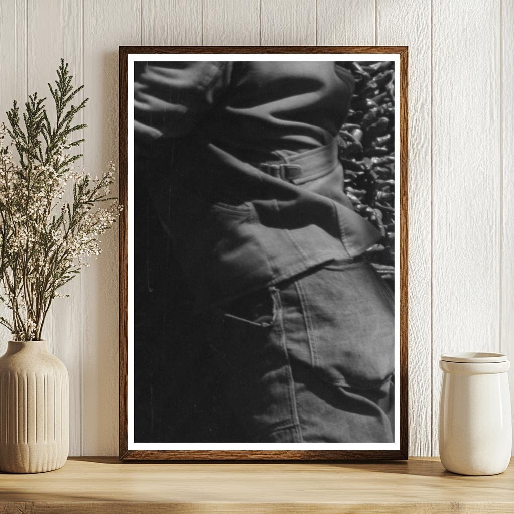 Chili Peppers Drying on Adobe House Concho Arizona 1940 - Available at KNOWOL