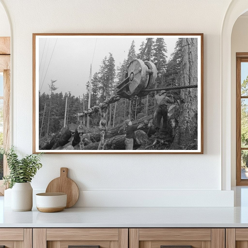 Choker Operator at Long Bell Lumber Company 1941 - Available at KNOWOL