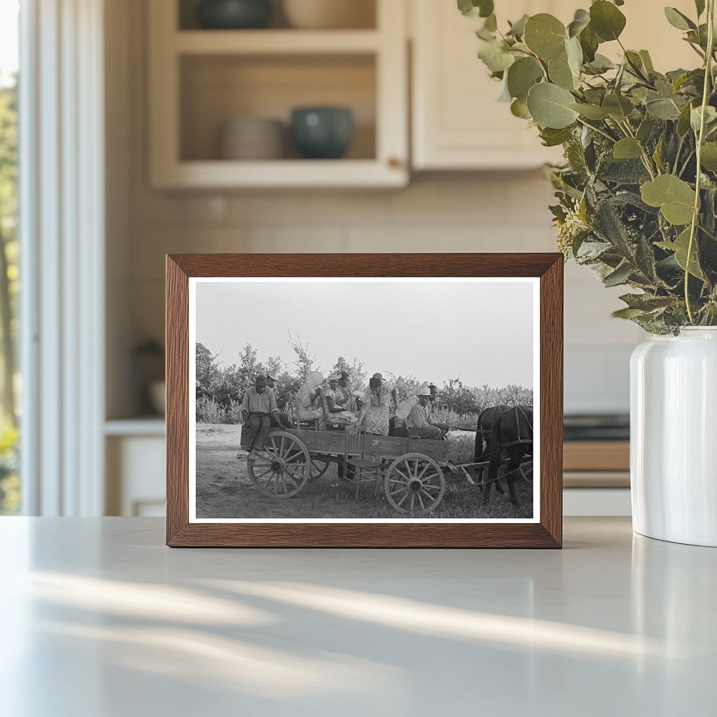 Clients Arriving by Wagon at Cooperative Meeting 1938 - Available at KNOWOL