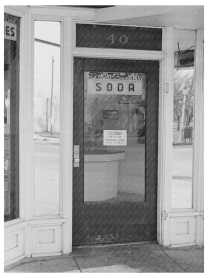 Closed Store in Payette Idaho November 1941 - Available at KNOWOL