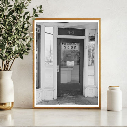 Closed Store in Payette Idaho November 1941 - Available at KNOWOL