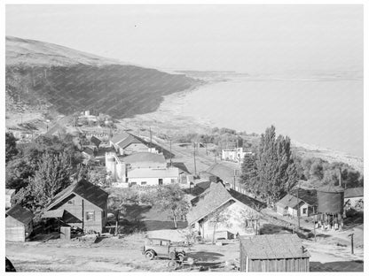 Columbia River Ferry Crossing Oregon Washington 1939 - Available at KNOWOL