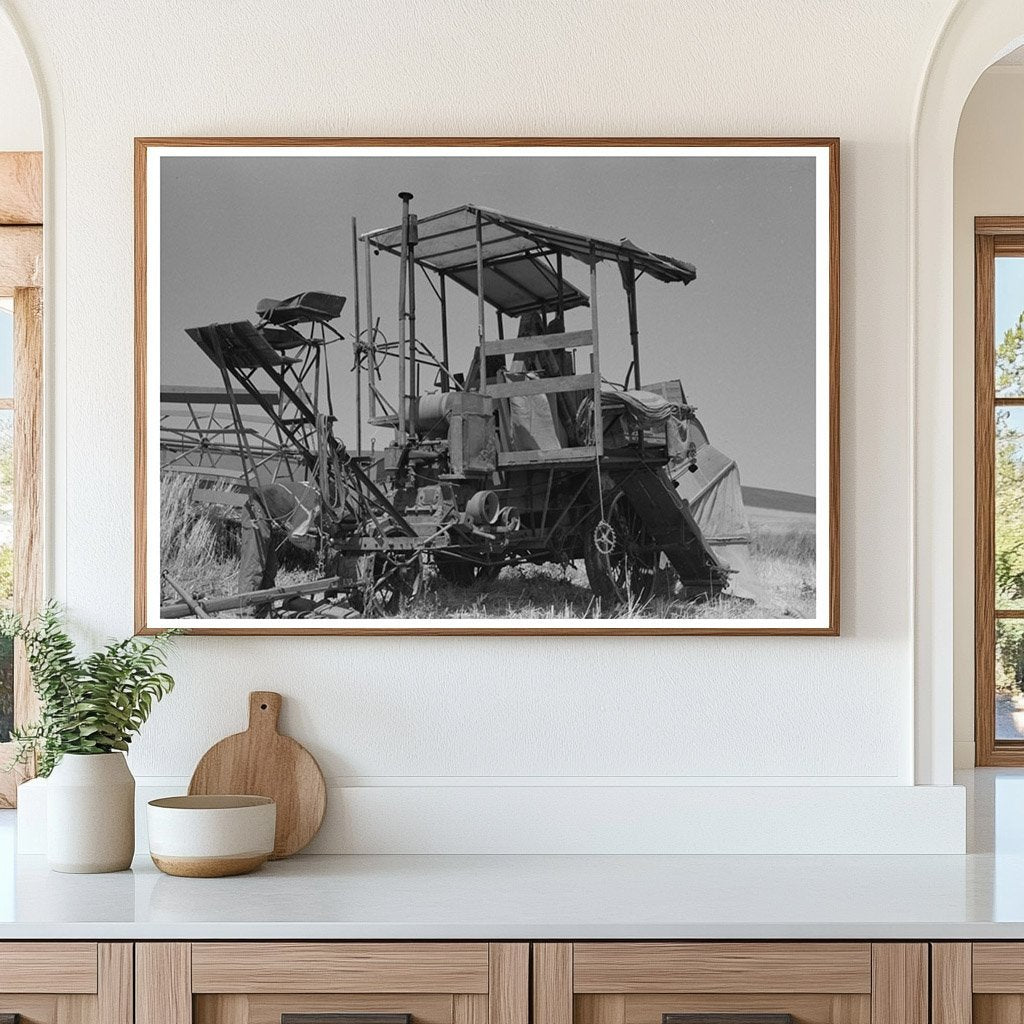 Combine Harvester in Walla Walla County 1941 - Available at KNOWOL