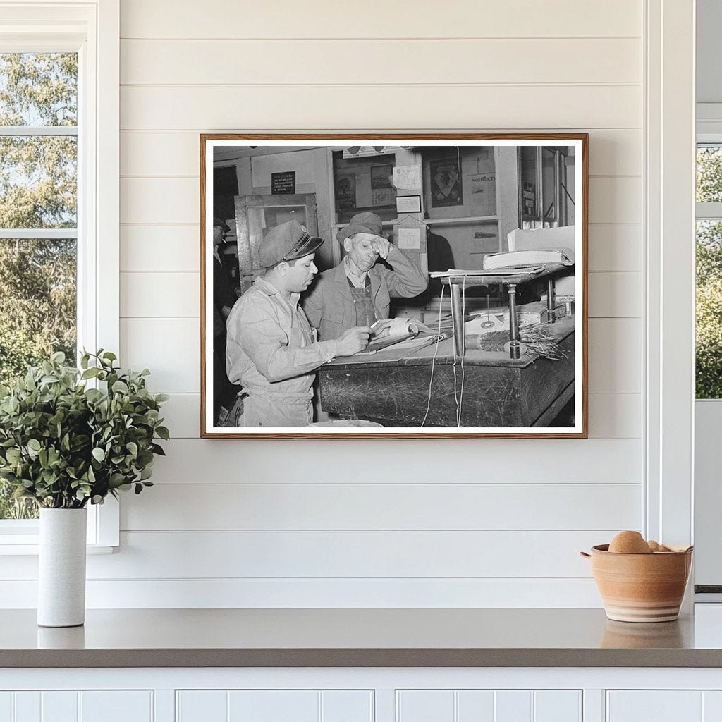 Commission House in San Antonio Texas 1939 - Available at KNOWOL