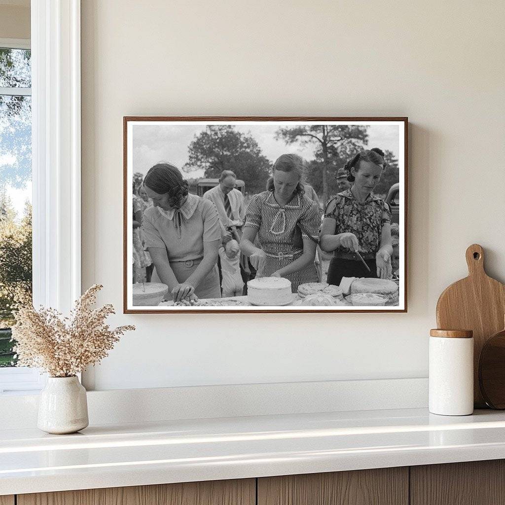 Community Cake Cutting in Pie Town New Mexico 1940 - Available at KNOWOL