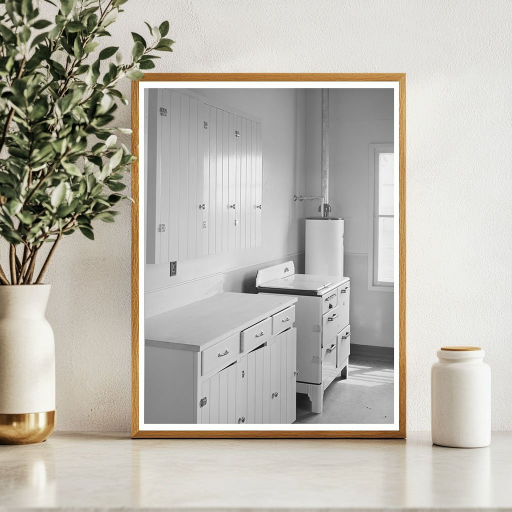 Community Kitchen for Migrant Workers Robstown Texas 1944 - Available at KNOWOL