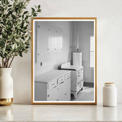 Community Kitchen for Migrant Workers Robstown Texas 1944 - Available at KNOWOL