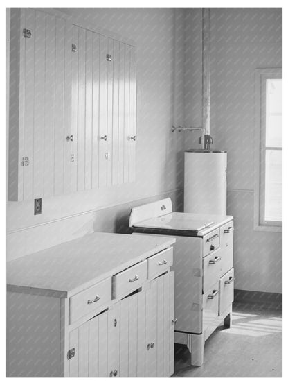 Community Kitchen for Migrant Workers Robstown Texas 1944 - Available at KNOWOL