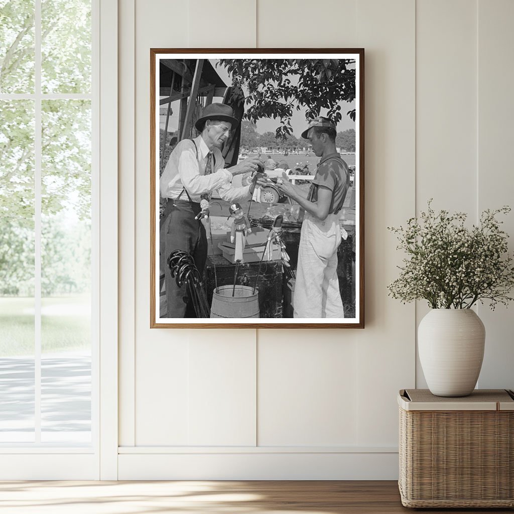 Concessionaire at 1938 Louisiana State Fair - Available at KNOWOL