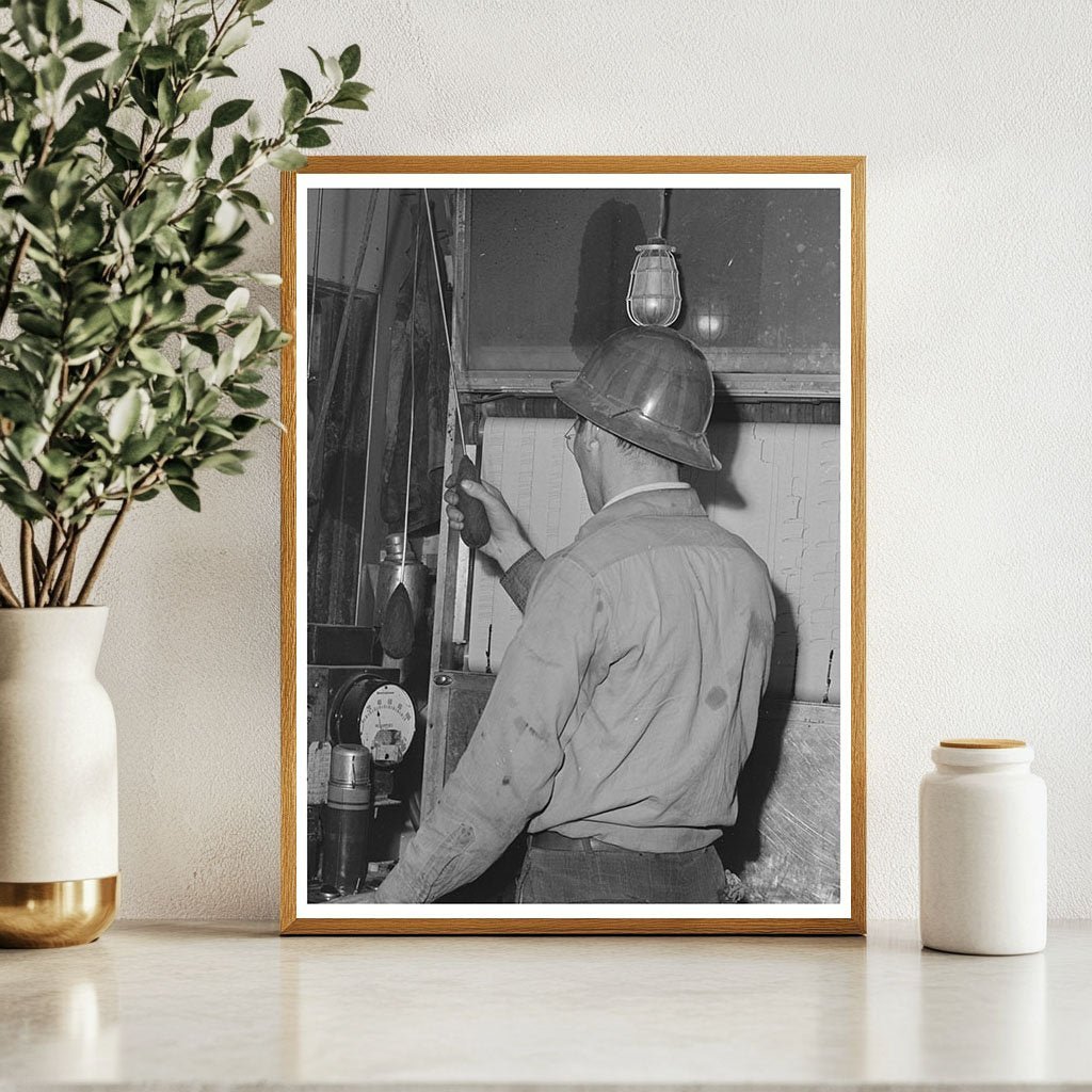 Construction of Shasta Dam December 1941 - Available at KNOWOL