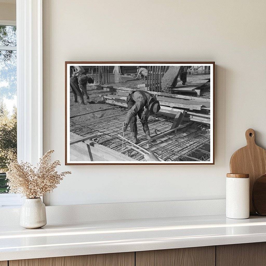 Construction Work in Corpus Christi Texas March 1940 - Available at KNOWOL