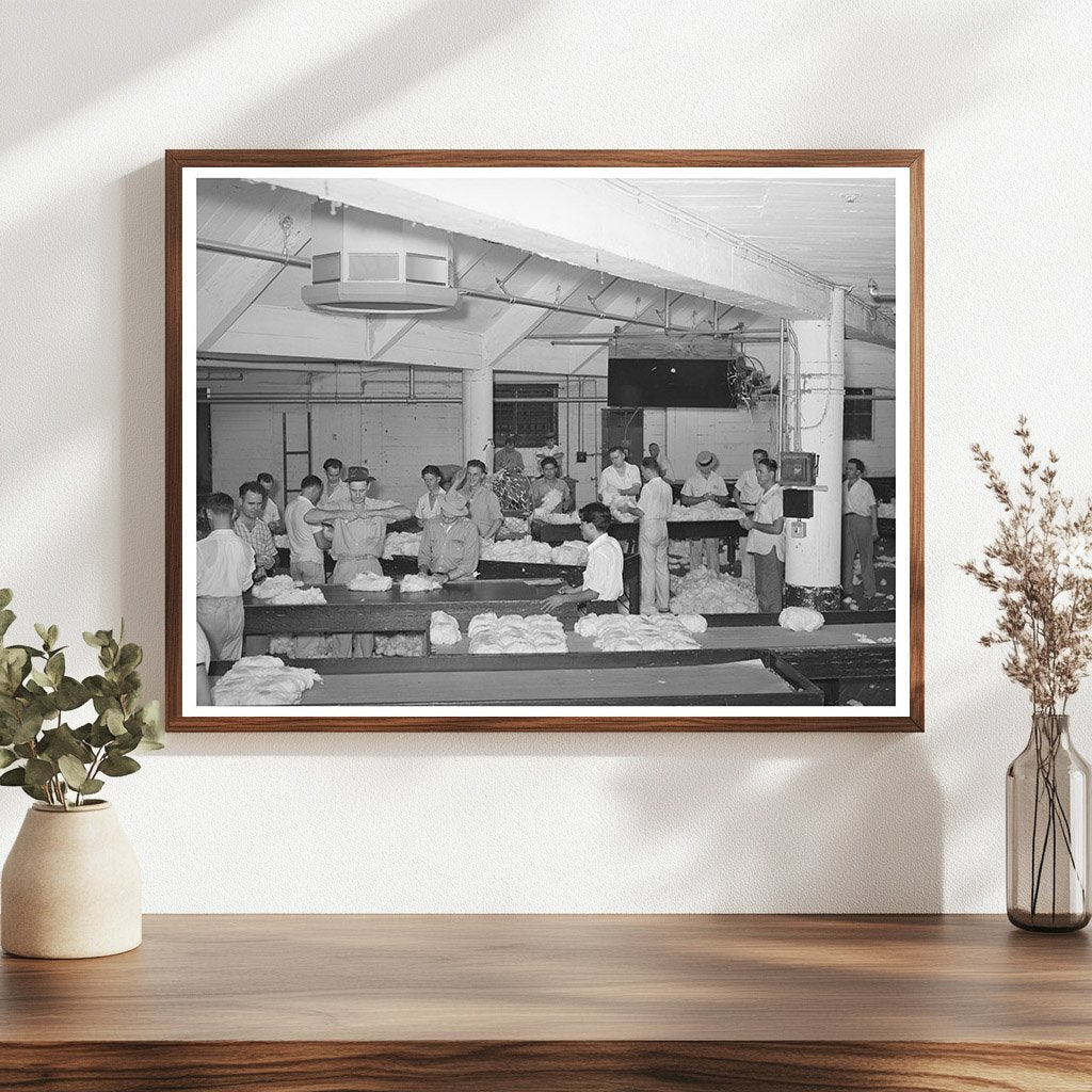 Cotton Compress Sampling Room Houston Texas 1939 - Available at KNOWOL