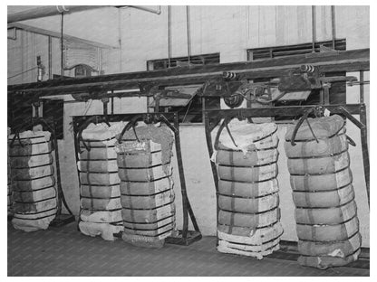 Cotton Conveyor System in Houston Texas 1939 - Available at KNOWOL
