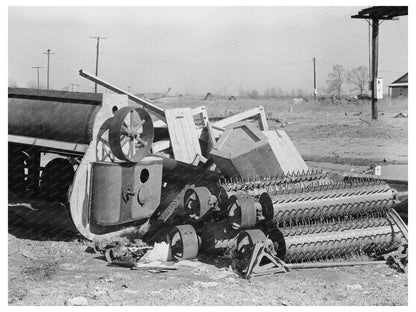 Cotton Ginning Machinery in Jerome Arkansas 1939 - Available at KNOWOL