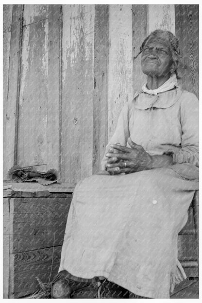 Cotton Sharecropper in Mississippi 1937 - Available at KNOWOL