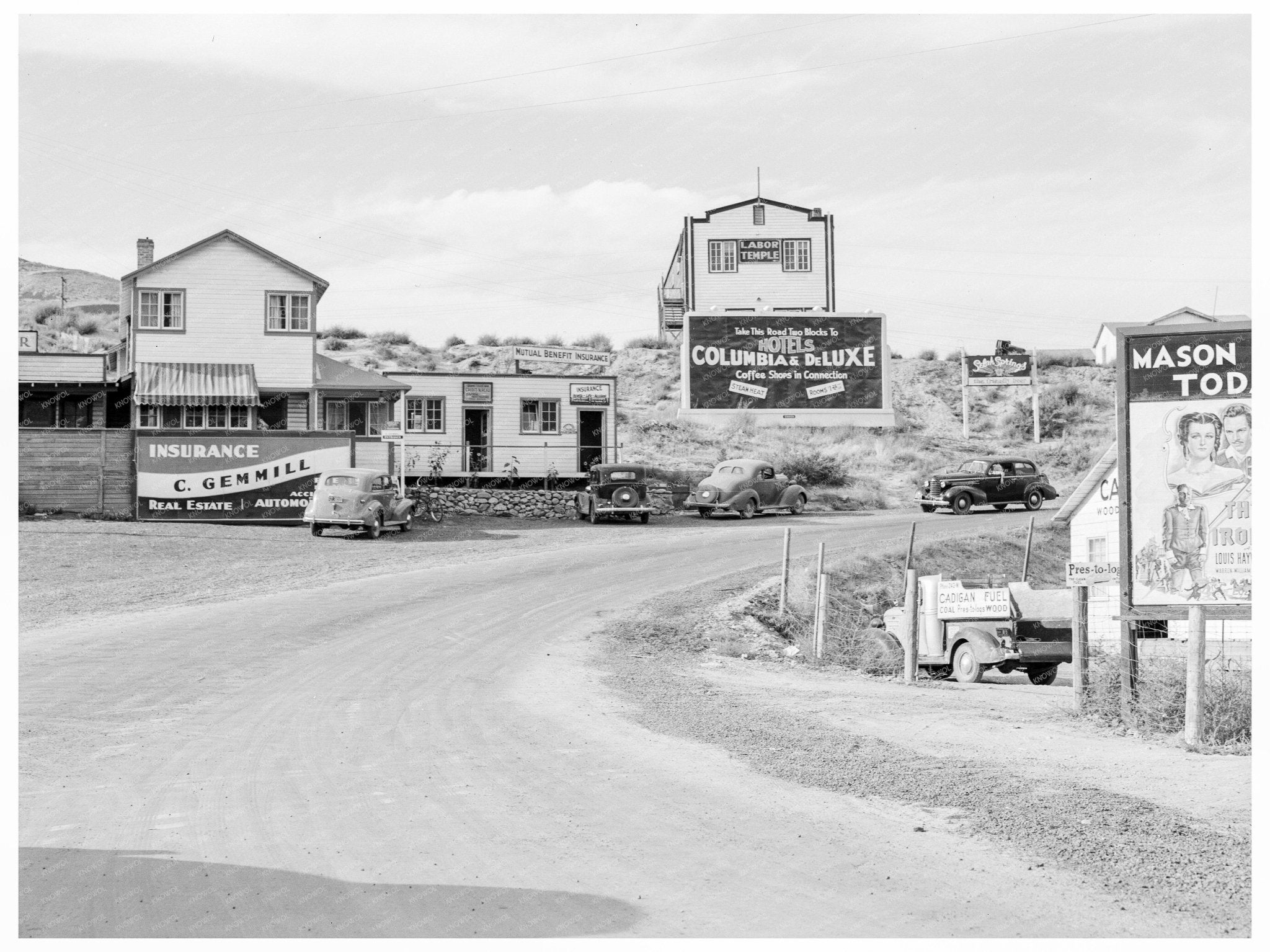 Coulee City Highway with Labor Temple August 1939 - Available at KNOWOL