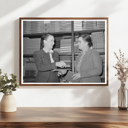 County Superintendent and Assistant in San Augustine 1939 - Available at KNOWOL