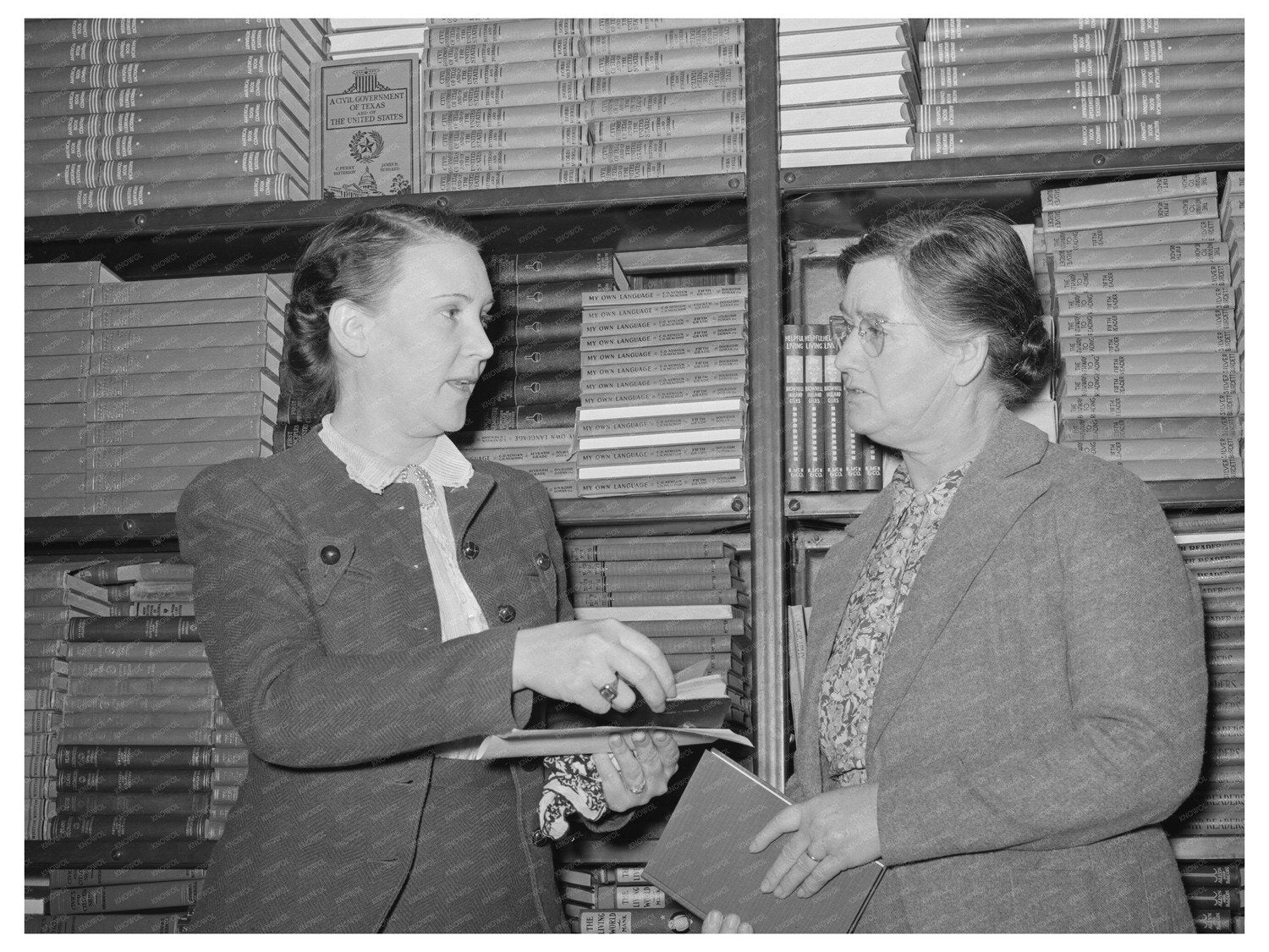 County Superintendent and Assistant in San Augustine 1939 - Available at KNOWOL