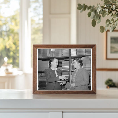 County Superintendent and Assistant in San Augustine 1939 - Available at KNOWOL