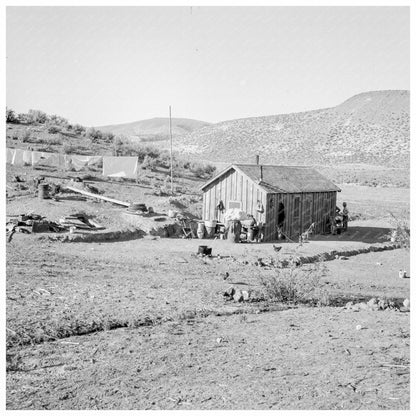 Cow Hollow Family Home Oregon October 1939 - Available at KNOWOL