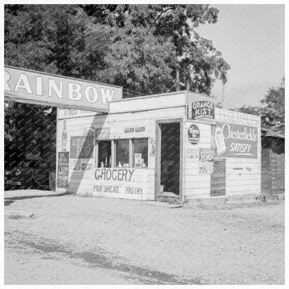 Crossroads Grocery Store Yakima Washington August 1939 - Available at KNOWOL