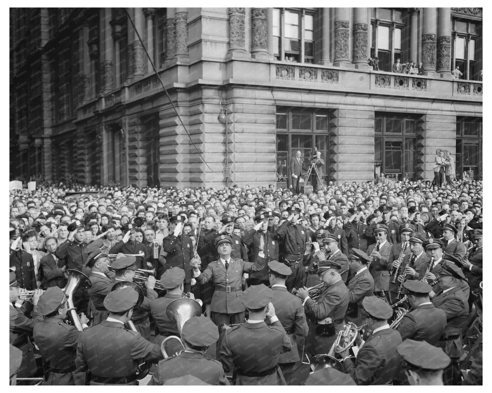 D - Day Observers in Madison Square New York 1944 - Available at KNOWOL