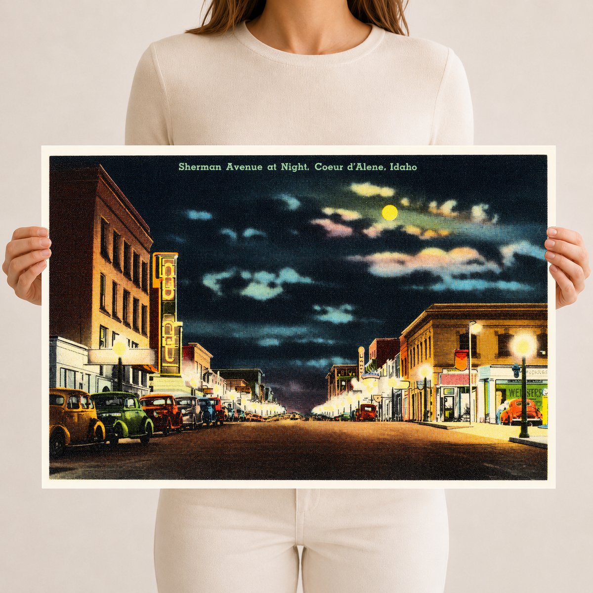Coeur d'Alene, ID: Sherman Avenue at night