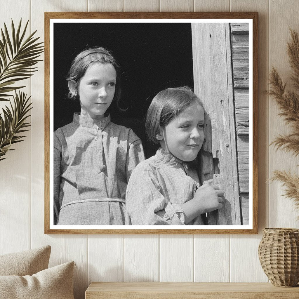 Daughters of Wage Laborer in Sugarcane Fields 1938 - Available at KNOWOL