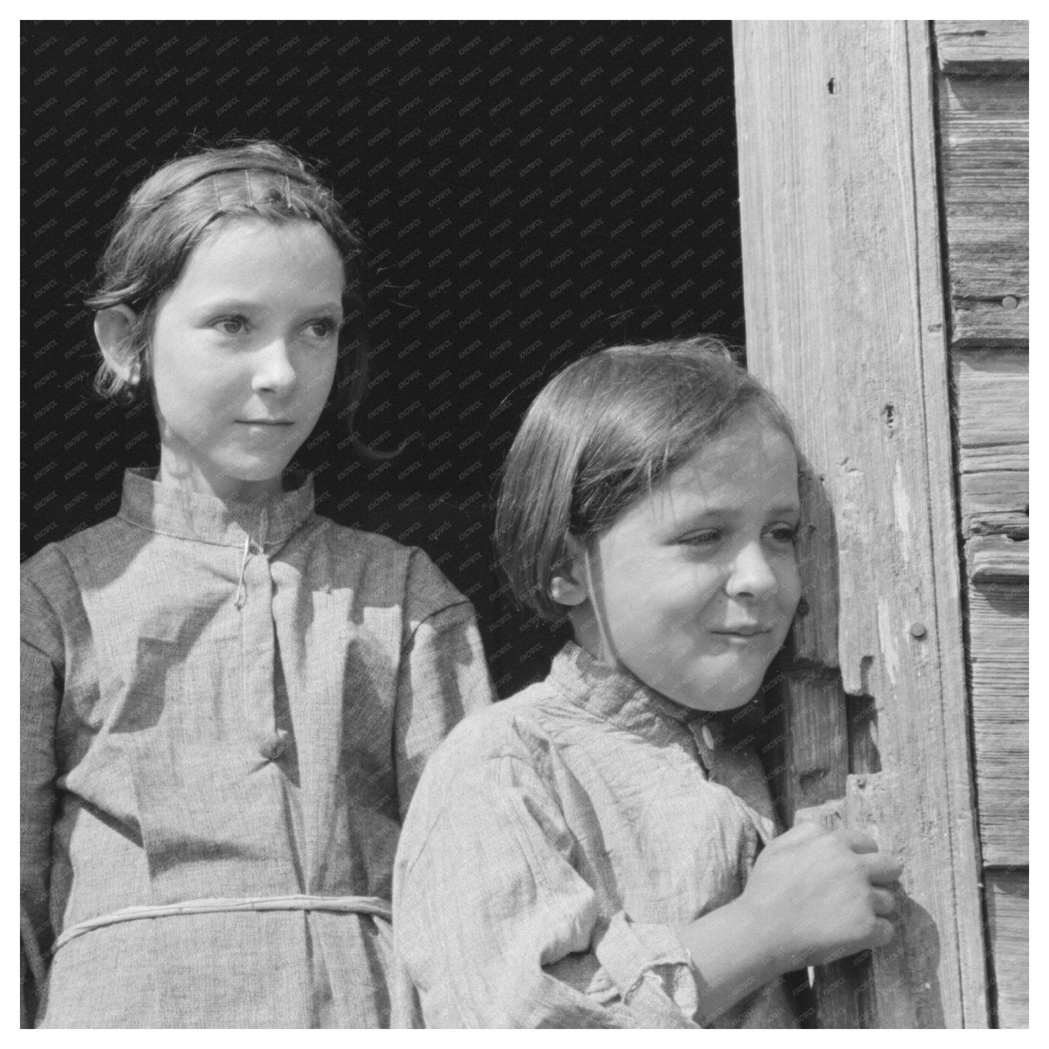 Daughters of Wage Laborer in Sugarcane Fields 1938 - Available at KNOWOL